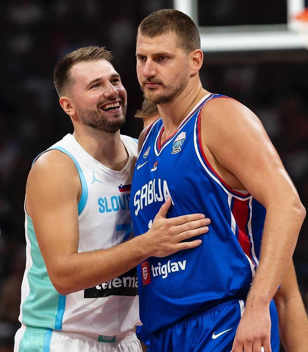 开元棋牌-东契奇第三节砍10分5助攻