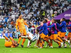 饥不择食?利物浦欲压哨补强中卫 锁定阿森