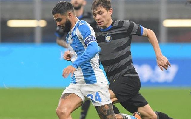 那不勒斯的比赛 那不勒斯的比赛