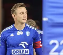 捷克国脚成功转会英超球队寻求突破视频