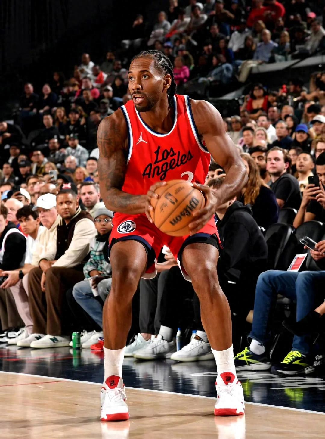 开元棋牌-伦纳德的快船队