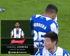 捷克球员踢进制胜球,为球队锁定胜局,成为英雄