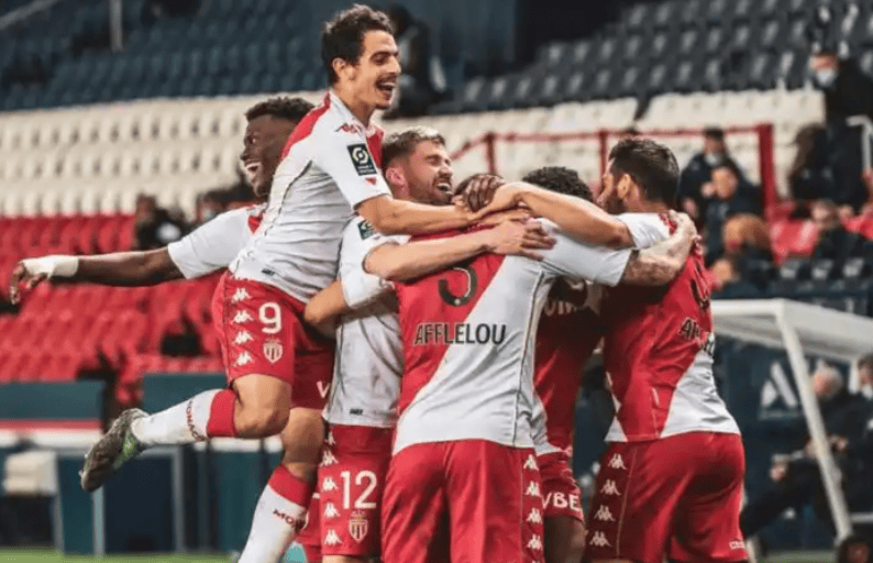 斯特拉斯堡阵容